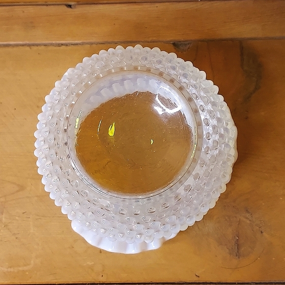 FENTON Hobnail Opalescent Vase - Picture 4 of 6